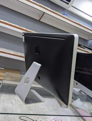 A picture of I MAC DUAL CORE