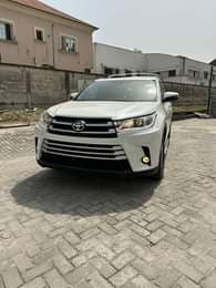 A picture of 2017 Toyota Highlander 08125256044 ago Nigeria Endless JOY AUTOs LTD
