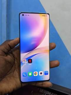 A picture of Oppo 8 pro