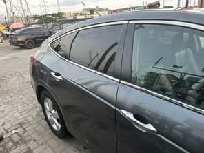 A picture of Cross tour 2011 Toks standard Everything top notch Price 5