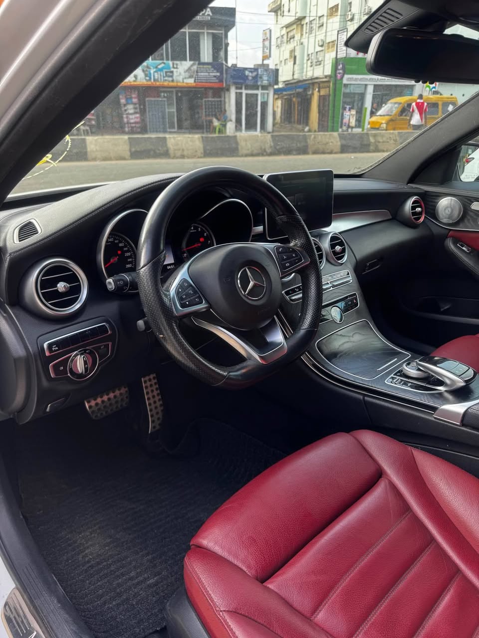 A picture of C400 2015