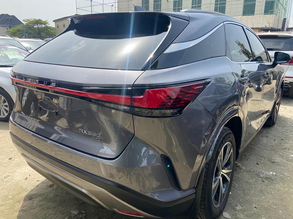 A picture of Tokumbo 2024 lexus RX 350 1600 mileage 140M