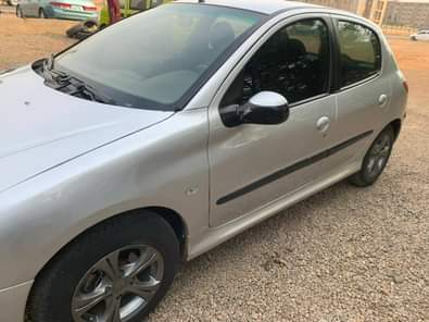 A picture of Neat Peugeot 206 Manual transmission 2002 model No faults Very