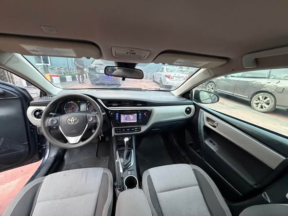 A picture of Toyota corolla 2018