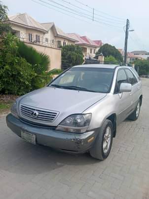 A picture of 2001 Lexus RX 300
