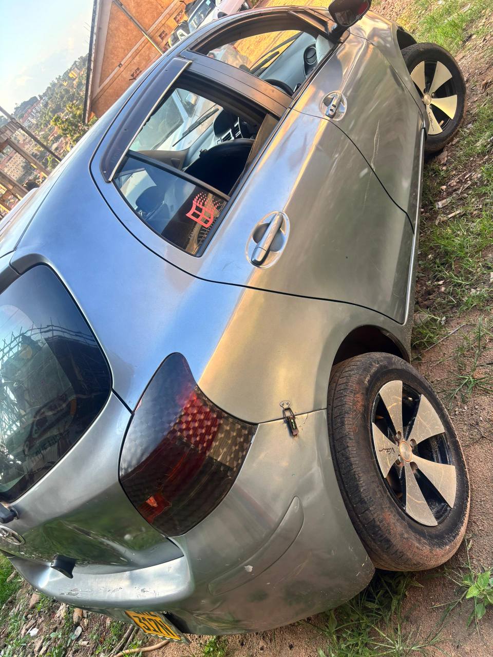 A picture of VITZ 9M CALL 0701488581 WHATSAPP APP 0776417404