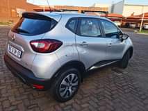A picture of Hi guys am selling Renault capture 2018 model 57k on
