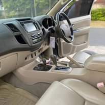 A picture of toyot foRTUNRL