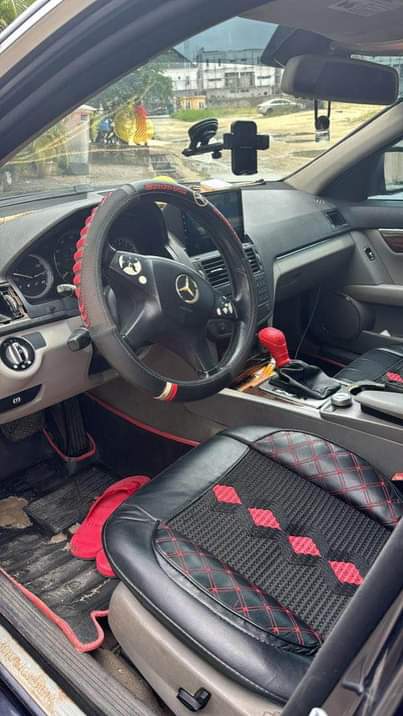 A picture of Benz c class C300 09 model First body Good deal