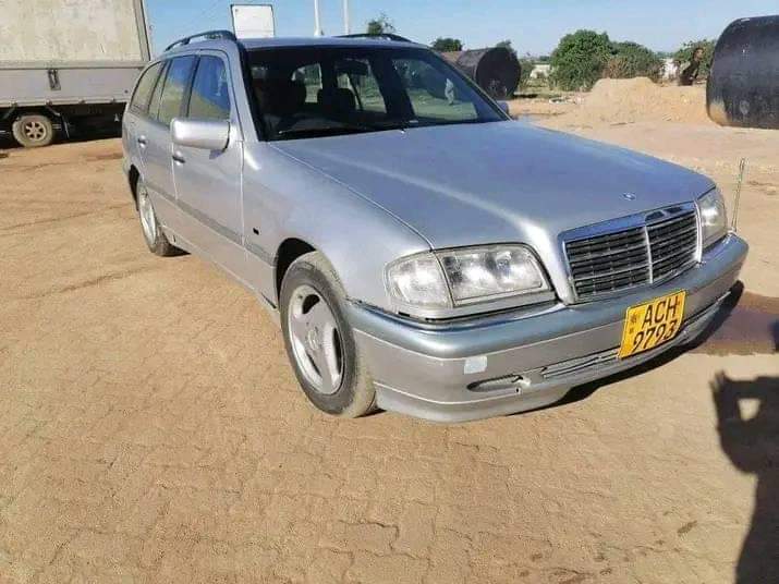 classifieds/cars mercedes