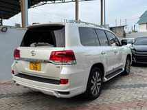 A picture of Toyota land cruiser