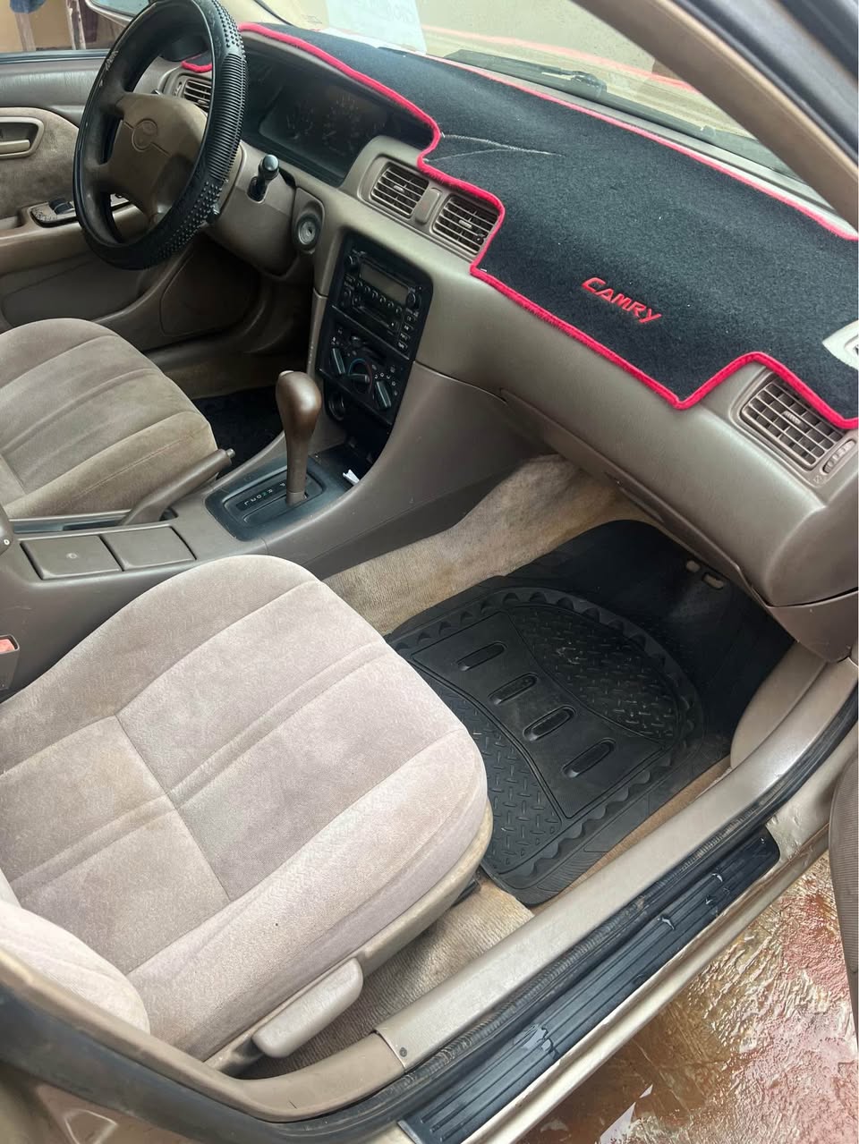 A picture of Toyota Camry 1999