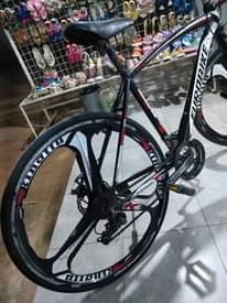 A picture of UK Used Sports Road Bikes size 28 Ugx.650 000 