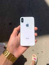 A picture of Iphone X
