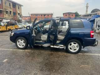 A picture of 2004 Toyota Highlander limited Price 4 950m Location Amuwo odofin