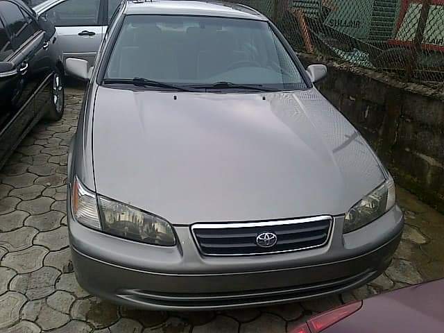 A picture of Toyota Camry 08063194033