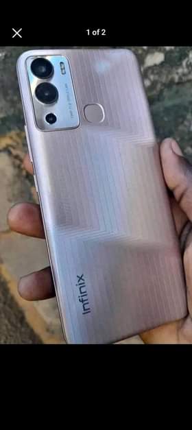 A picture of Infinix hot 12i