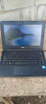 A picture of Dell latitude Celeron R N4100 portable laptop at 450 000