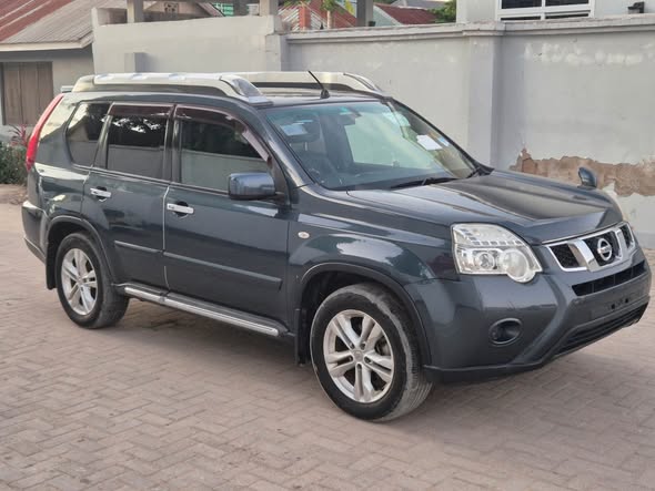 A picture of NISSAN XTRAIL NEW 2011
