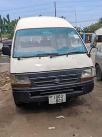 A picture of TOYOTA HIACE