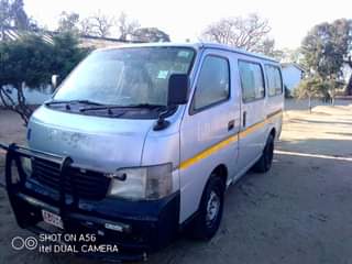 used nissan caravan