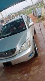 A picture of Another sweet deal Rx330 Lexus with sounds engine Gear AC