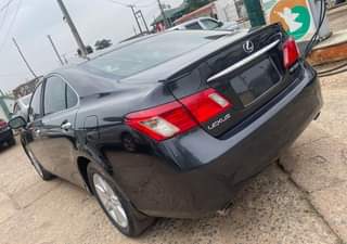 A picture of UNREGISTERED LEXUS ES350 2009