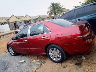 A picture of 2005 Honda Accord EOD 09019556049 08032605450