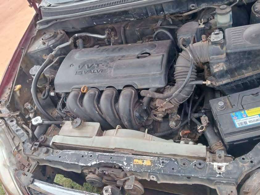 A picture of 2004 Toyota Corolla s 09075915852