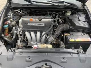 A picture of Honda Accord DC 2006 model 07038289460