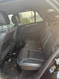A picture of 2014 2015 Benz ML350 fullest option 3minths use