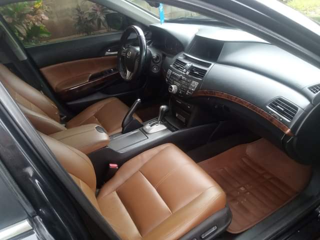 A picture of HONDA ACCORD CROSSTOUR