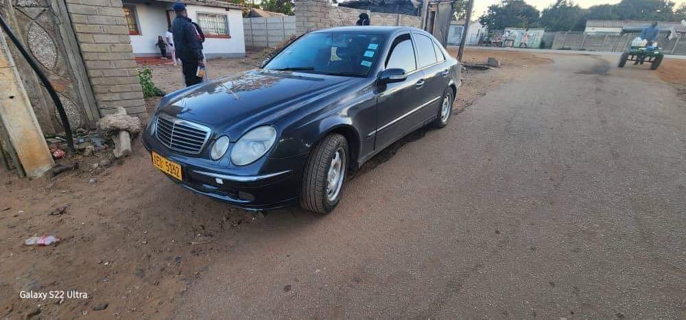 classifieds/cars mercedes