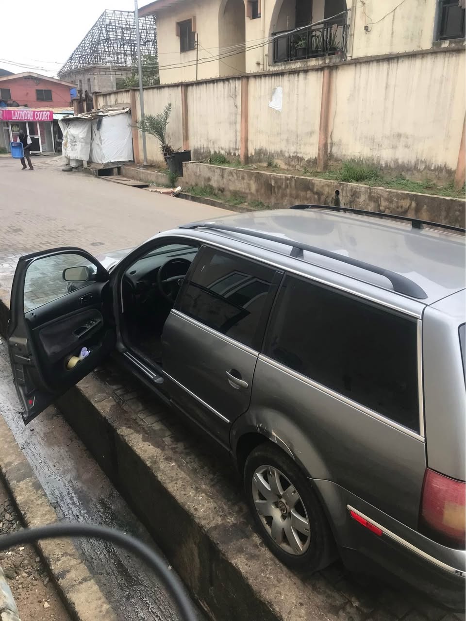 A picture of Volkswagen Passat