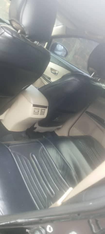 A picture of 2011 Toyota venza