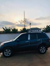 A picture of Toyota Rav 03