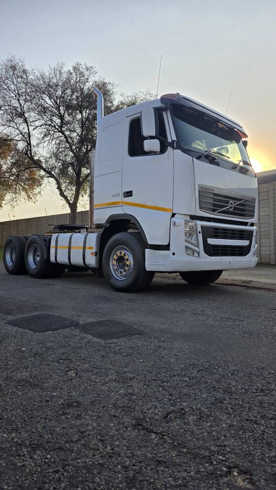 volvo fh truck