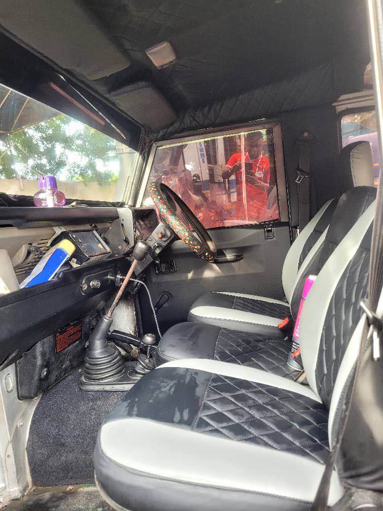 A picture of Land ROVER 90 19 8M 0766722002