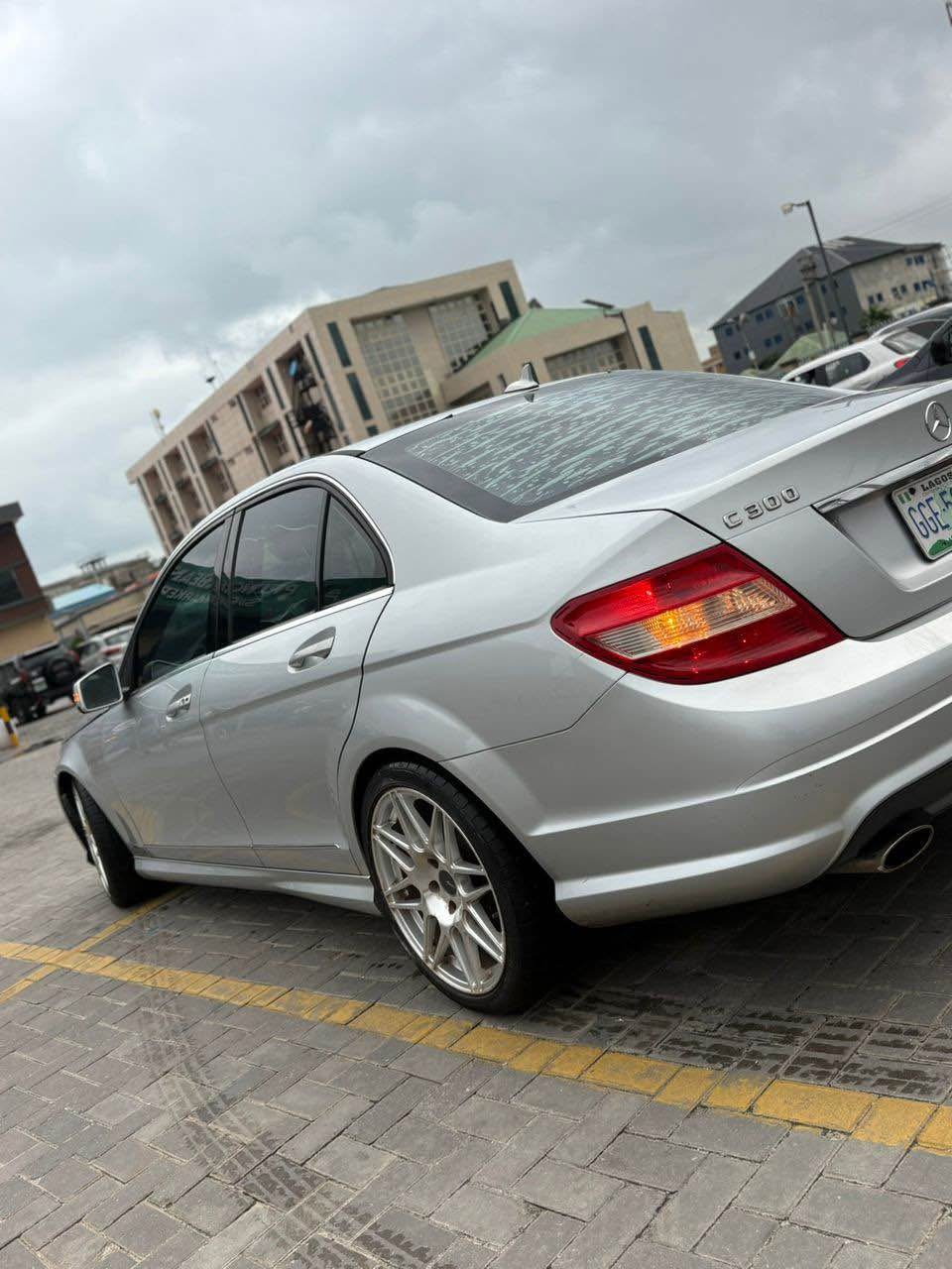 A picture of 2011 Mercedes Benz c class