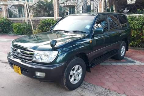 A picture of TOYOTA LANDCRUISER VX
