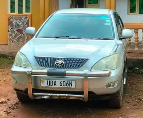 A picture of Toyota Harrier