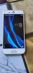 A picture of AQUOS R