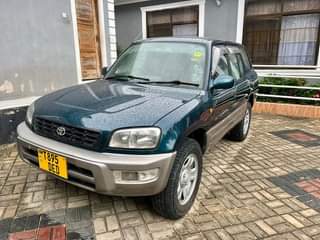 A picture of Toyota rav 4 kaliiiii Call 0659 75 12 95