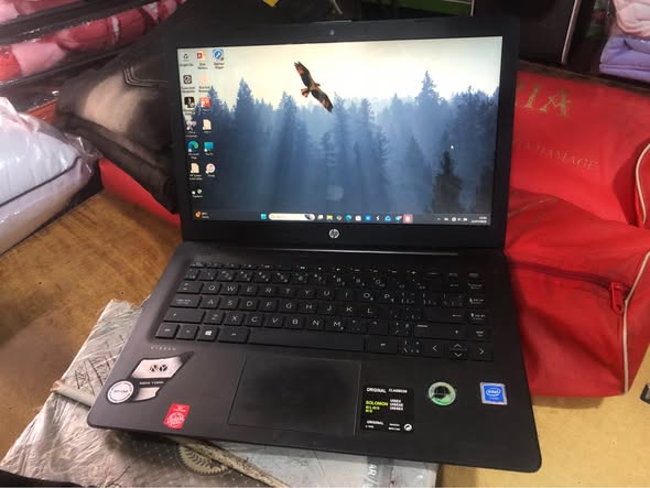 A picture of Hp laptop