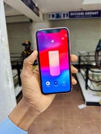 A picture of iPhone xr 850k 0752247673