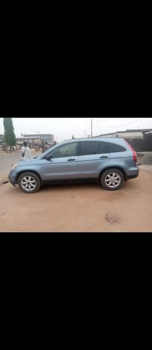 A picture of HONDA CRV 2009 MODEL