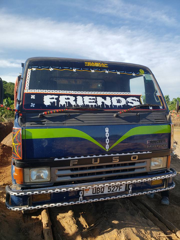 A picture of Mitsubishi Fuso fighter mignon Dumper Contact 0700500502