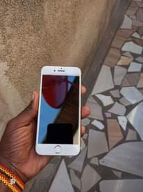 A picture of IPHONE 8 GB 64 TT FP NO CRECK NO SCRATCHES