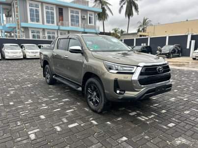 A picture of 2020 TOYOTA HILUX