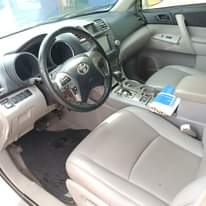 A picture of 2012 Toyota Highlander 4plug engine 08118080708